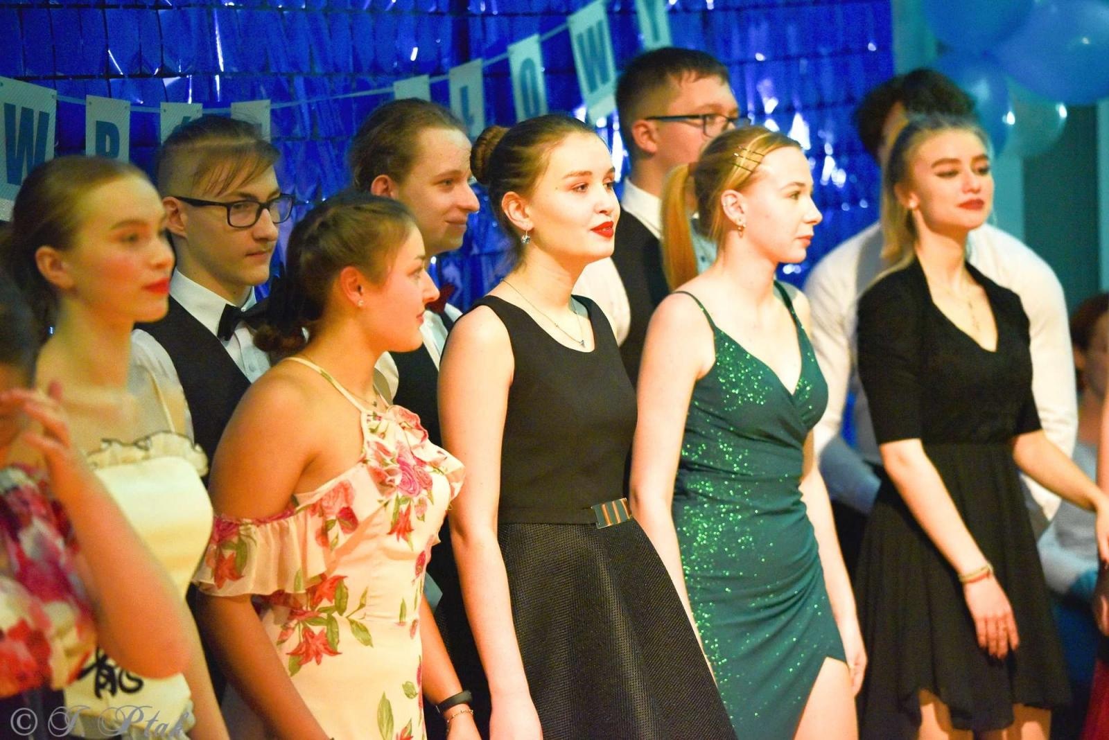 Zdjęcie w galerii na portalu naszraciborz.pl: Andrzejkowy zawrót głowy w MDK-u [FOTO i WIDEO] wiadomości z regionu