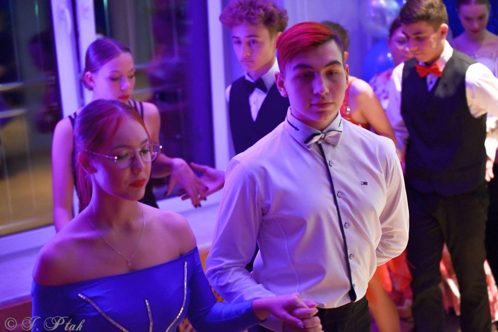 Zdjęcie w galerii na portalu naszraciborz.pl: Andrzejkowy zawrót głowy w MDK-u [FOTO i WIDEO] wiadomości z regionu