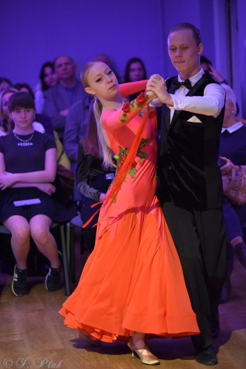 Zdjęcie w galerii na portalu naszraciborz.pl: Andrzejkowy zawrót głowy w MDK-u [FOTO i WIDEO] wiadomości z regionu