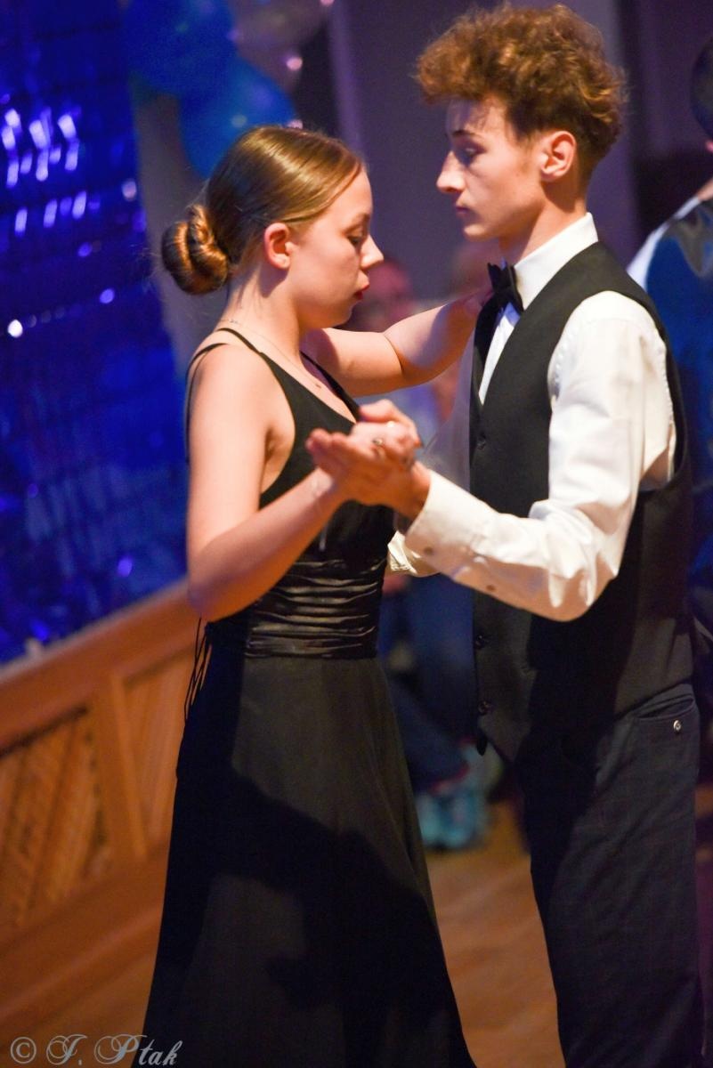 Zdjęcie w galerii na portalu naszraciborz.pl: Andrzejkowy zawrót głowy w MDK-u [FOTO i WIDEO] wiadomości z regionu