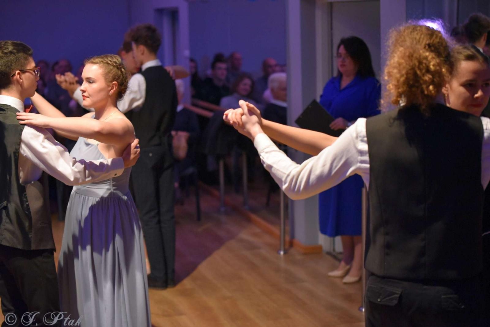 Zdjęcie w galerii na portalu naszraciborz.pl: Andrzejkowy zawrót głowy w MDK-u [FOTO i WIDEO] wiadomości z regionu