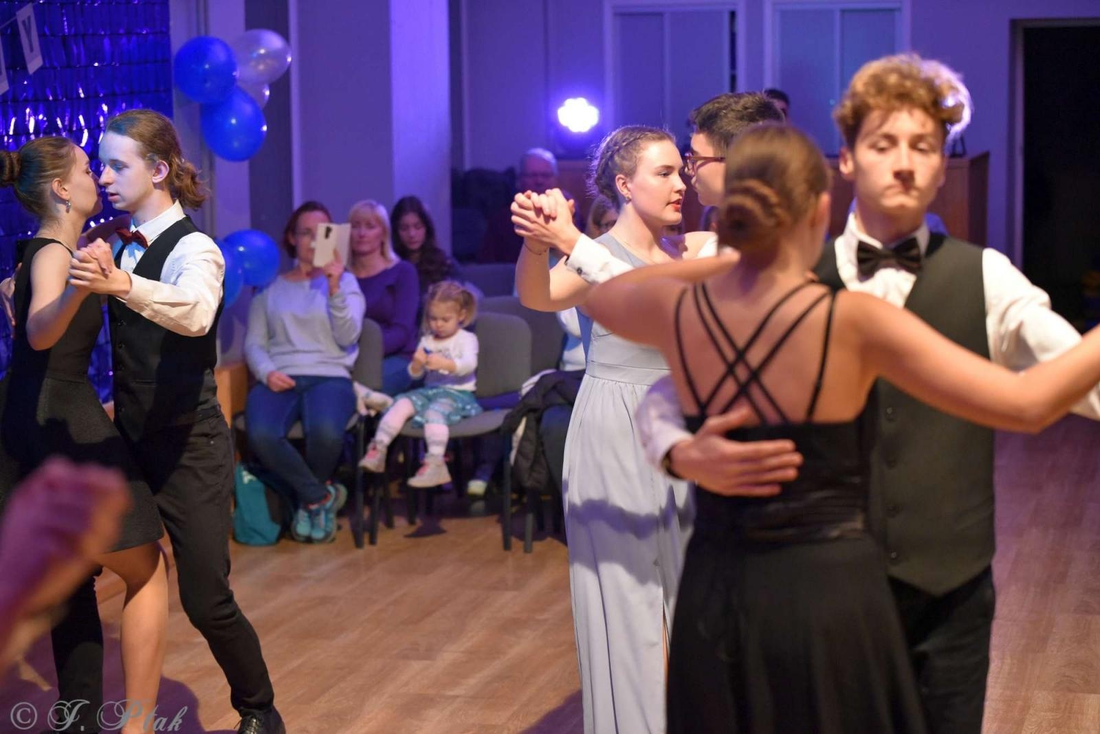 Zdjęcie w galerii na portalu naszraciborz.pl: Andrzejkowy zawrót głowy w MDK-u [FOTO i WIDEO] wiadomości z regionu