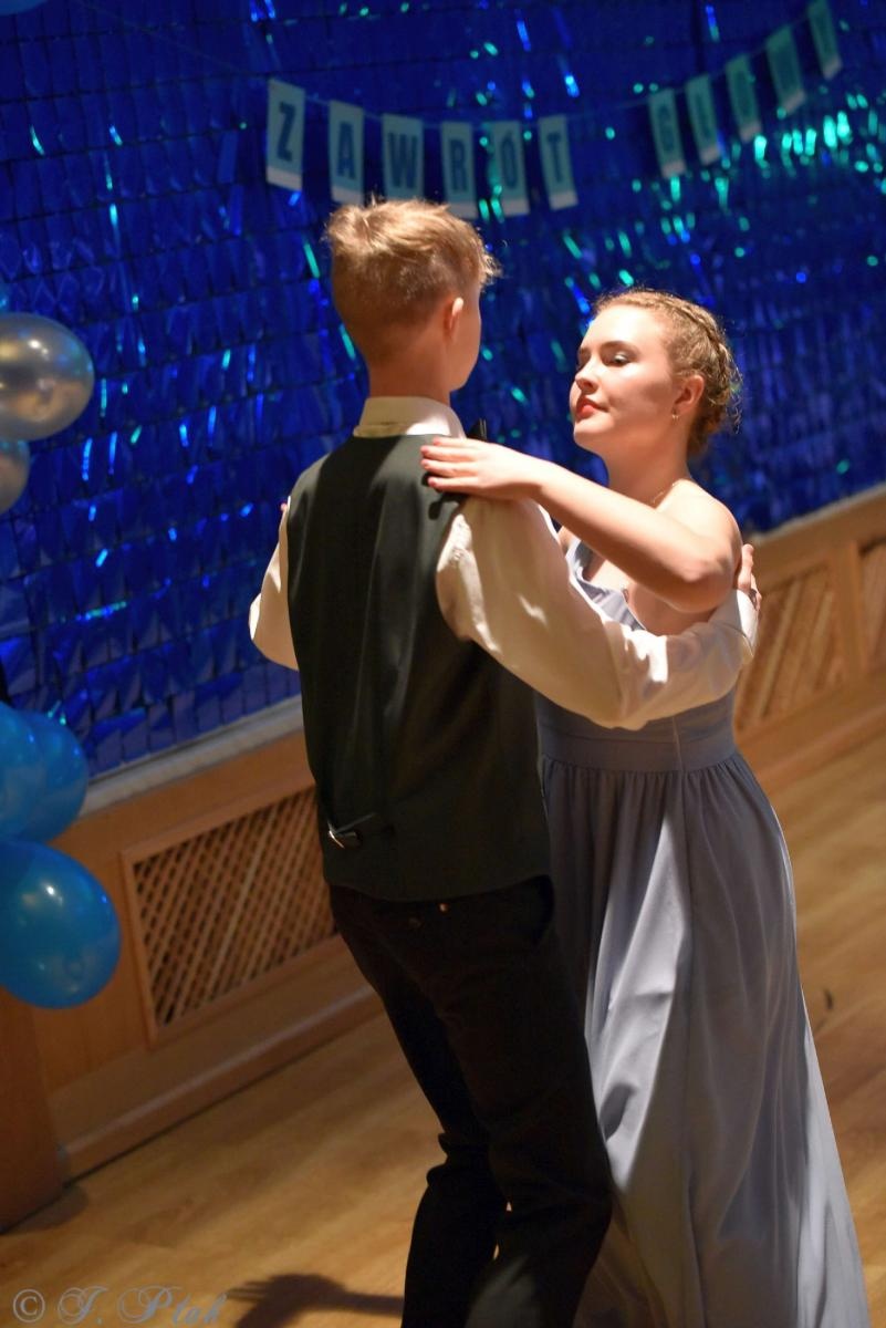 Zdjęcie w galerii na portalu naszraciborz.pl: Andrzejkowy zawrót głowy w MDK-u [FOTO i WIDEO] wiadomości z regionu