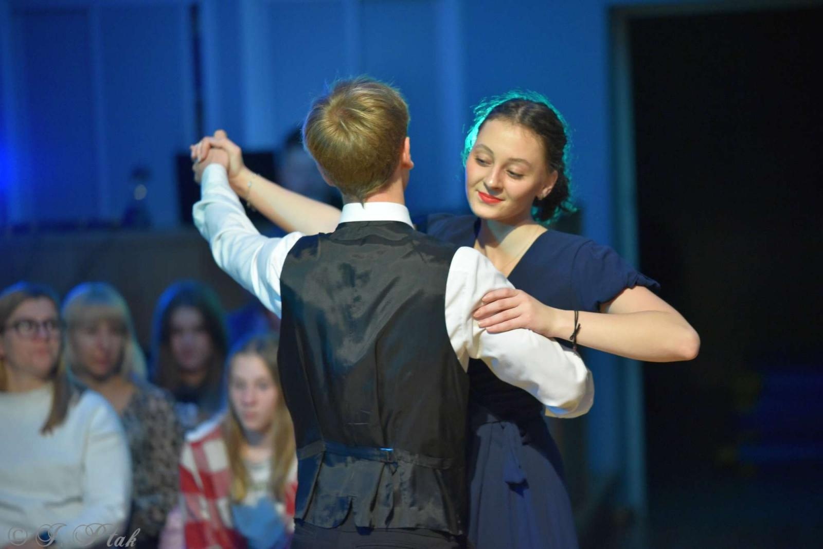 Zdjęcie w galerii na portalu naszraciborz.pl: Andrzejkowy zawrót głowy w MDK-u [FOTO i WIDEO] wiadomości z regionu