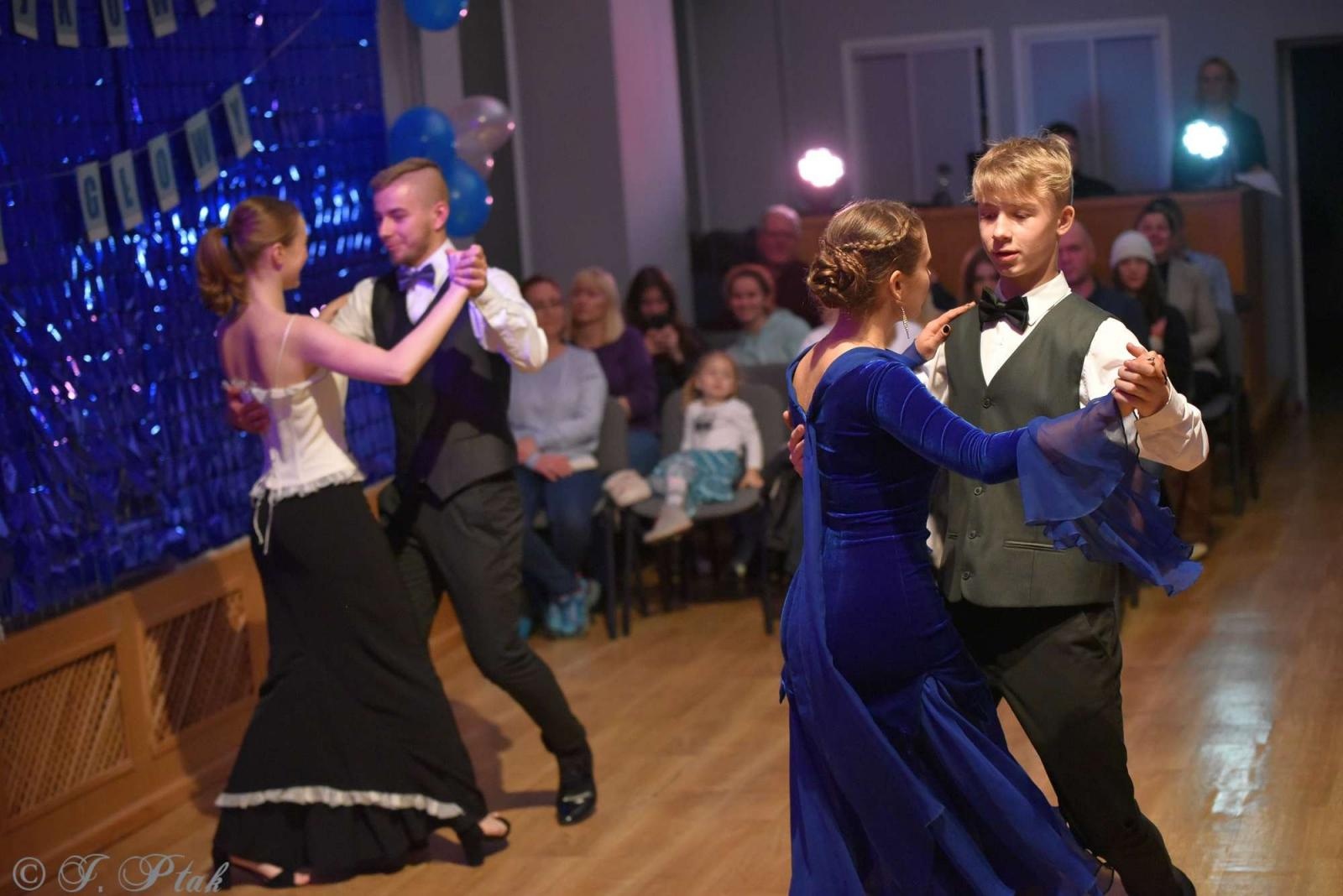 Zdjęcie w galerii na portalu naszraciborz.pl: Andrzejkowy zawrót głowy w MDK-u [FOTO i WIDEO] wiadomości z regionu