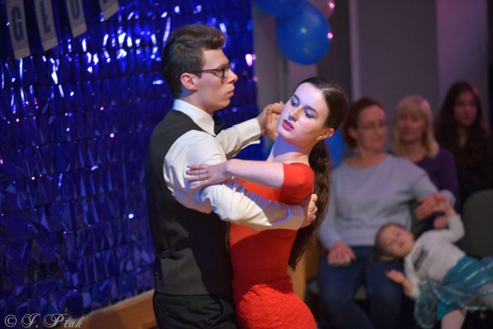 Zdjęcie w galerii na portalu naszraciborz.pl: Andrzejkowy zawrót głowy w MDK-u [FOTO i WIDEO] wiadomości z regionu