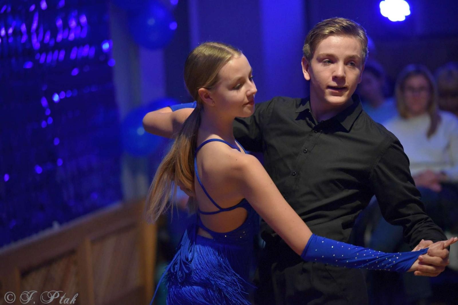 Zdjęcie w galerii na portalu naszraciborz.pl: Andrzejkowy zawrót głowy w MDK-u [FOTO i WIDEO] wiadomości z regionu