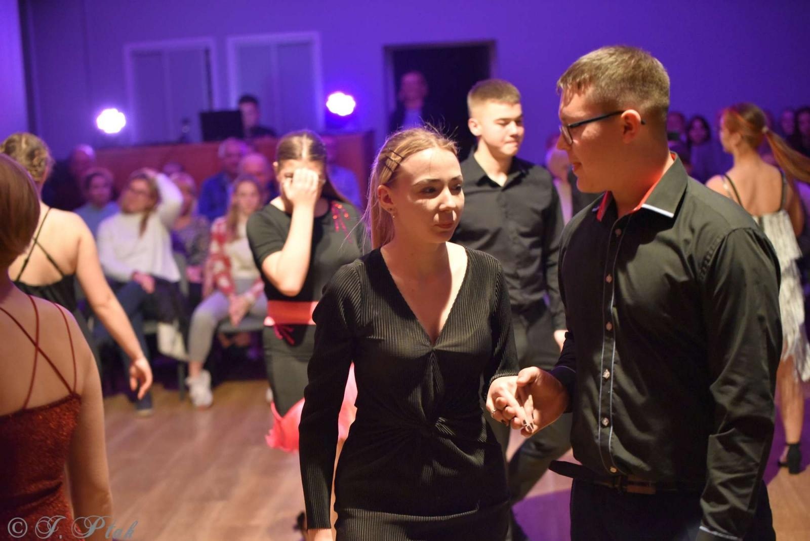 Zdjęcie w galerii na portalu naszraciborz.pl: Andrzejkowy zawrót głowy w MDK-u [FOTO i WIDEO] wiadomości z regionu