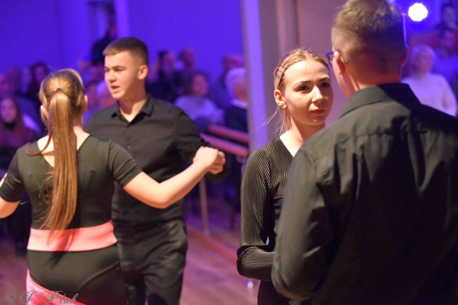 Zdjęcie w galerii na portalu naszraciborz.pl: Andrzejkowy zawrót głowy w MDK-u [FOTO i WIDEO] wiadomości z regionu