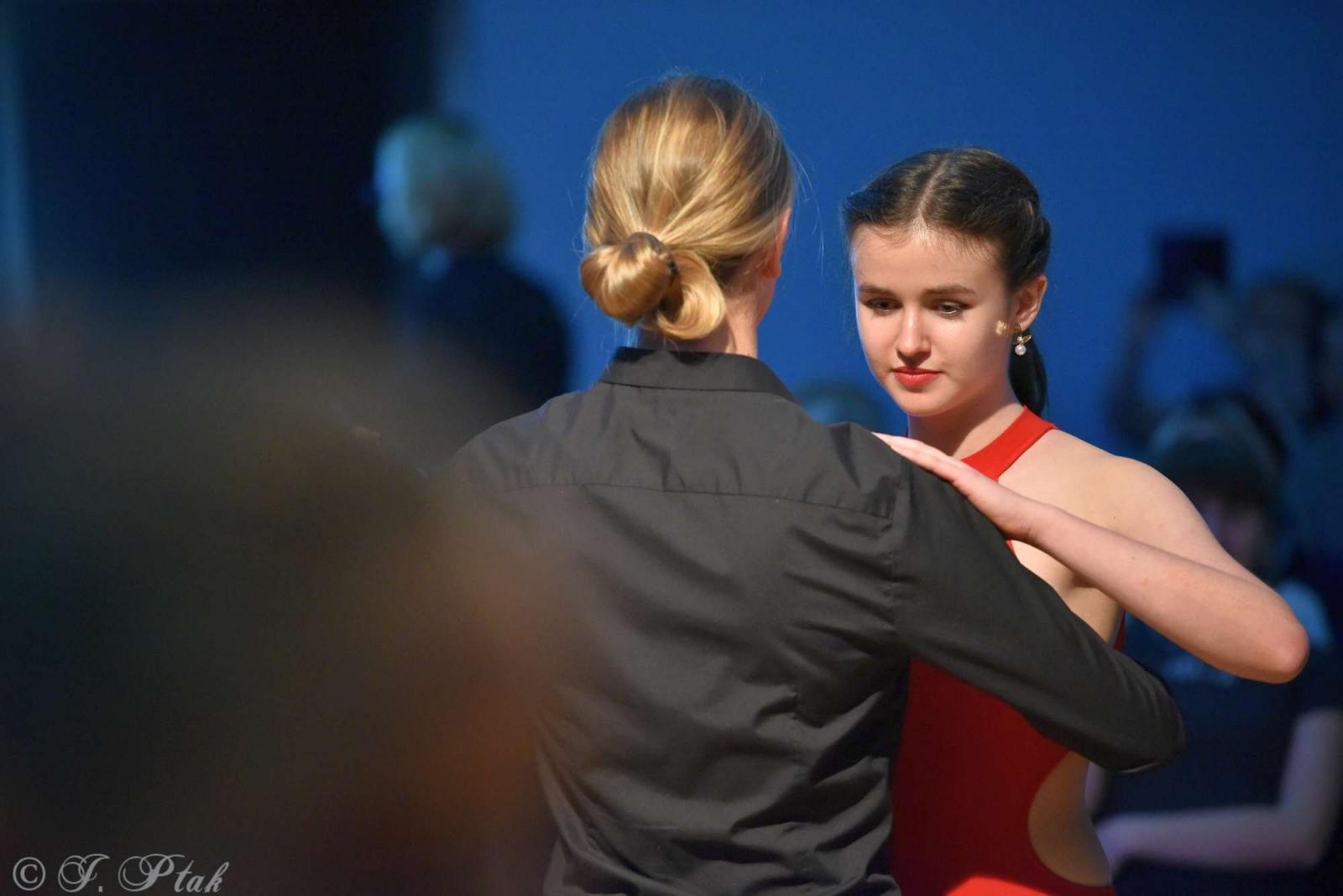 Zdjęcie w galerii na portalu naszraciborz.pl: Andrzejkowy zawrót głowy w MDK-u [FOTO i WIDEO] wiadomości z regionu