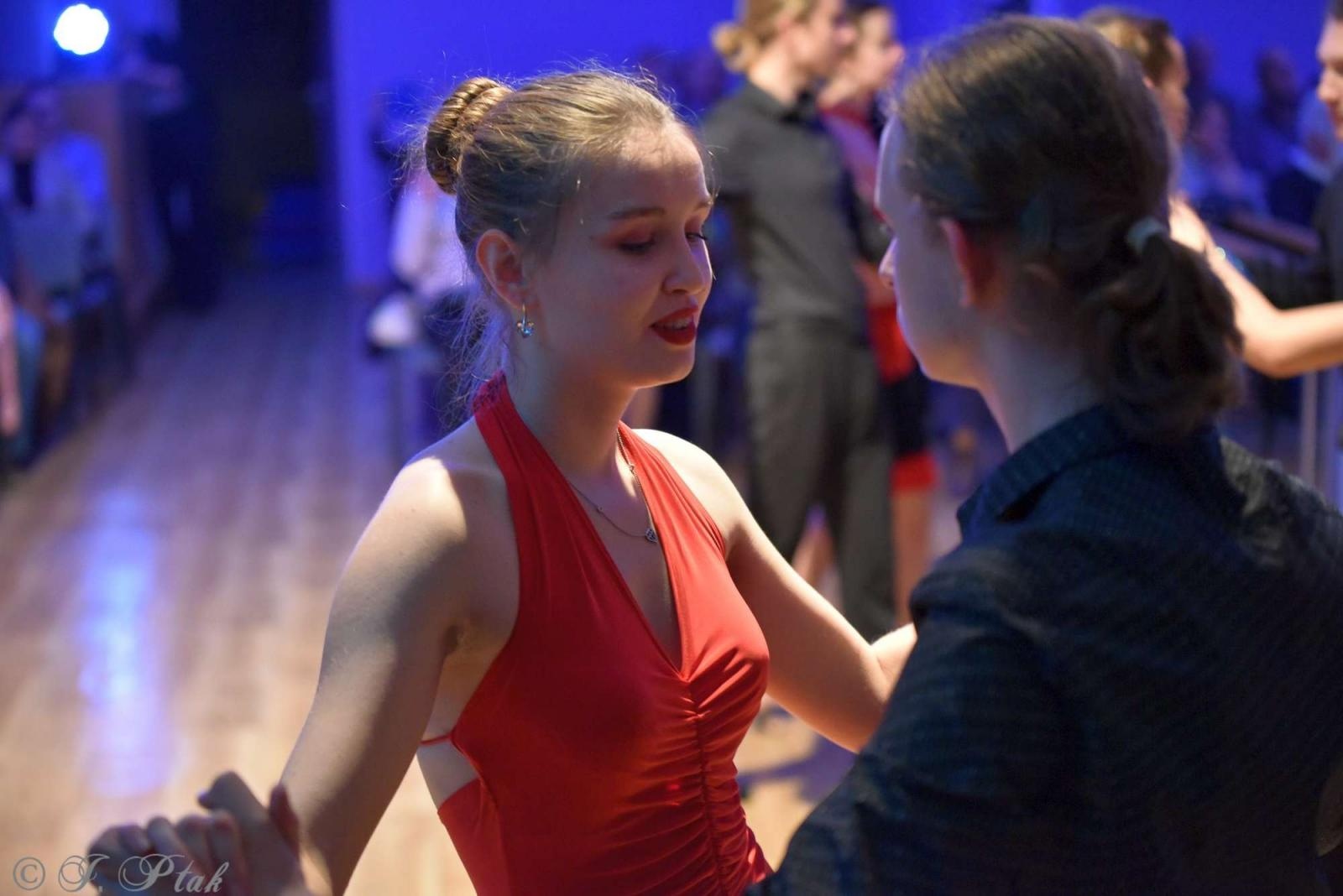 Zdjęcie w galerii na portalu naszraciborz.pl: Andrzejkowy zawrót głowy w MDK-u [FOTO i WIDEO] wiadomości z regionu