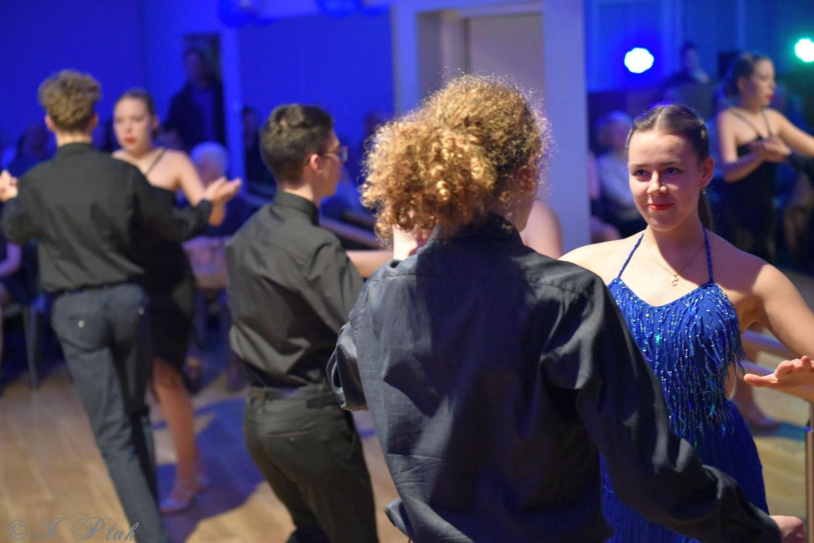 Zdjęcie w galerii na portalu naszraciborz.pl: Andrzejkowy zawrót głowy w MDK-u [FOTO i WIDEO] wiadomości z regionu