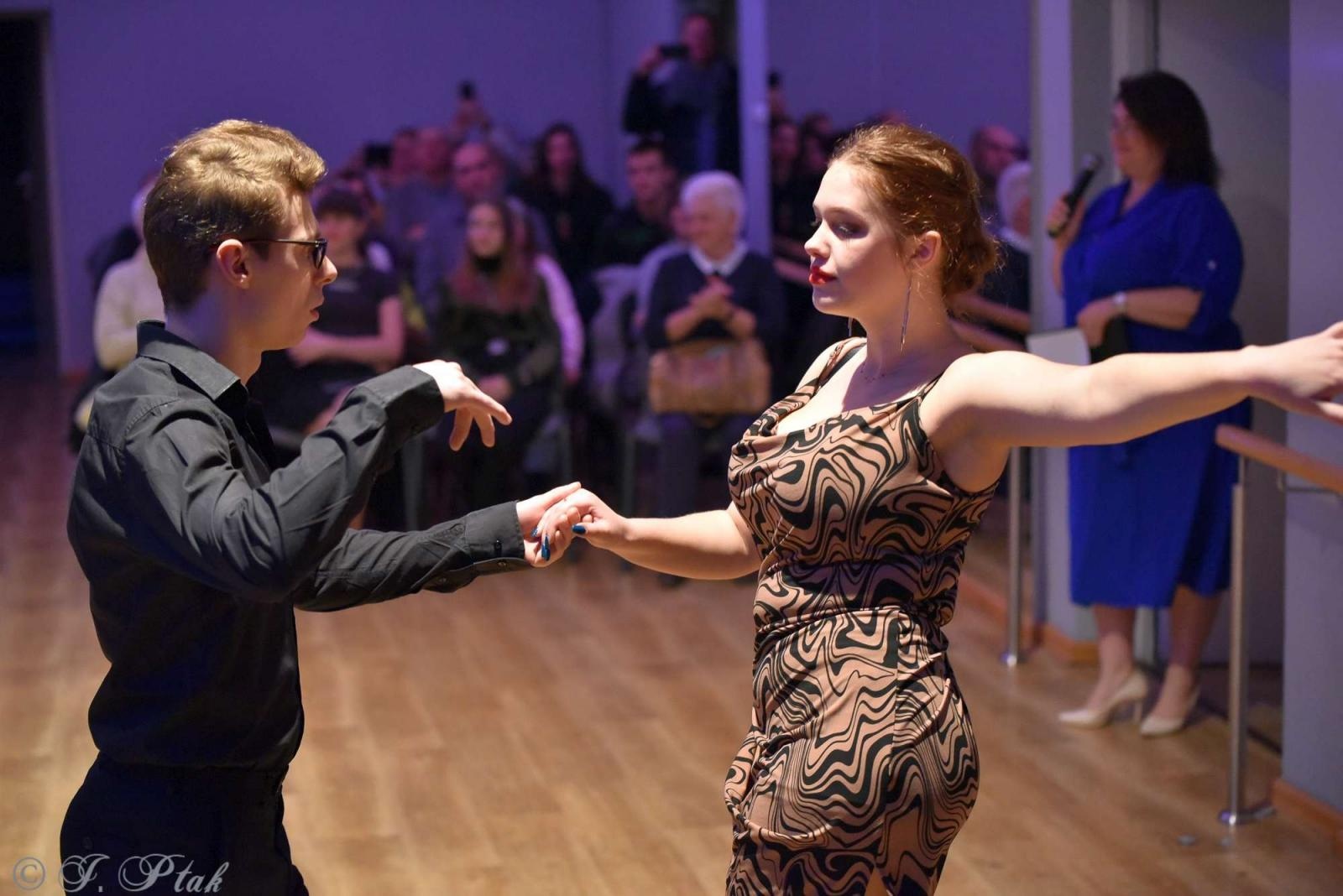 Zdjęcie w galerii na portalu naszraciborz.pl: Andrzejkowy zawrót głowy w MDK-u [FOTO i WIDEO] wiadomości z regionu