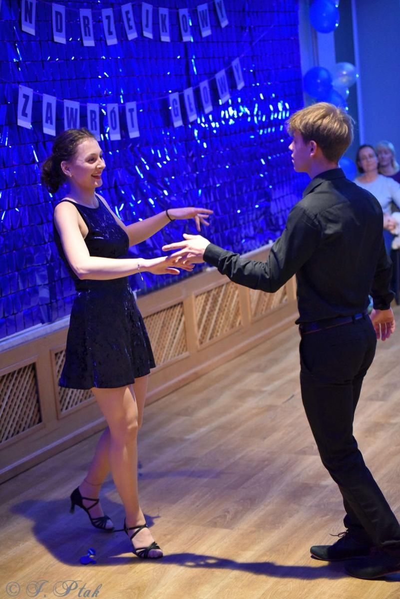 Zdjęcie w galerii na portalu naszraciborz.pl: Andrzejkowy zawrót głowy w MDK-u [FOTO i WIDEO] wiadomości z regionu