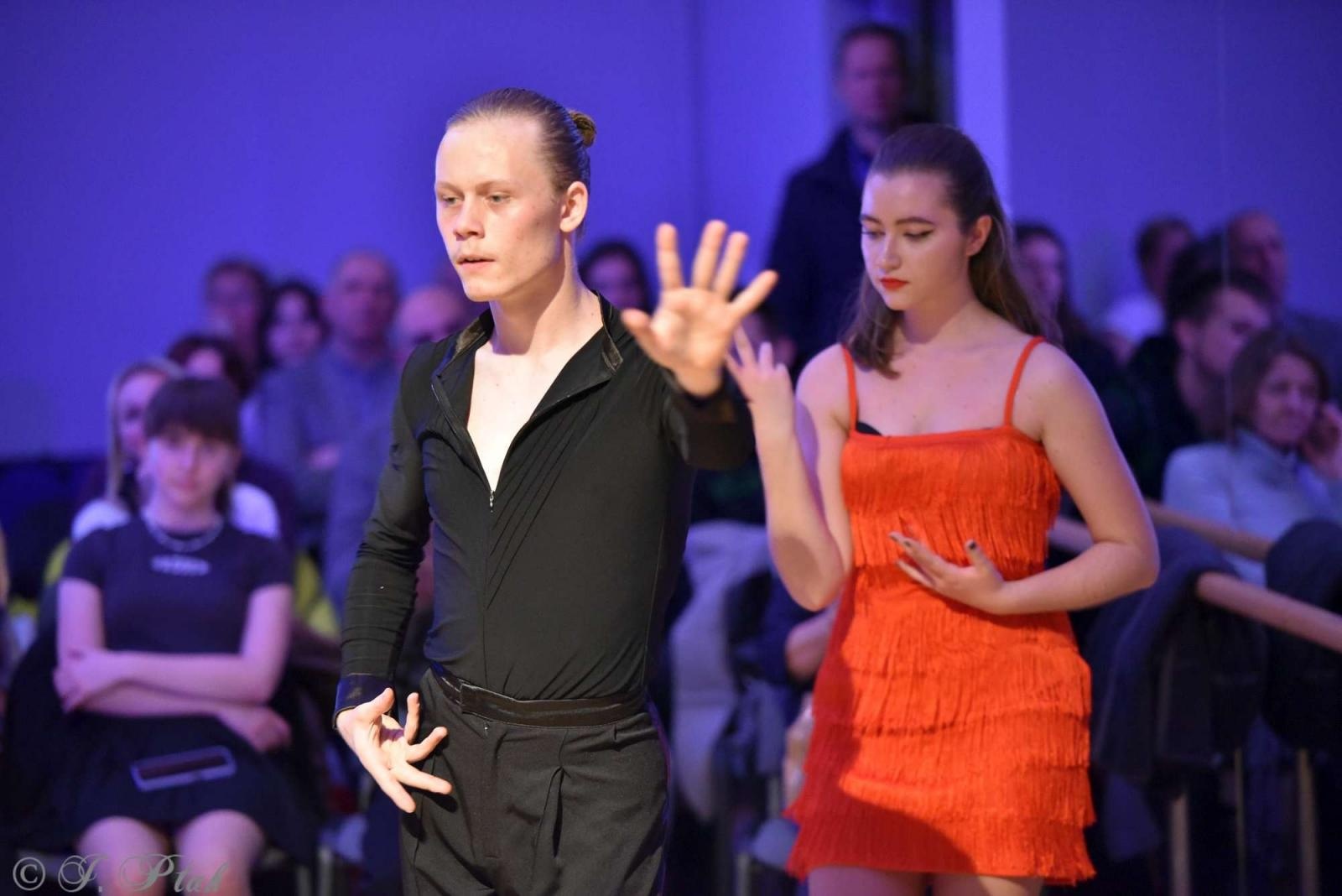 Zdjęcie w galerii na portalu naszraciborz.pl: Andrzejkowy zawrót głowy w MDK-u [FOTO i WIDEO] wiadomości z regionu