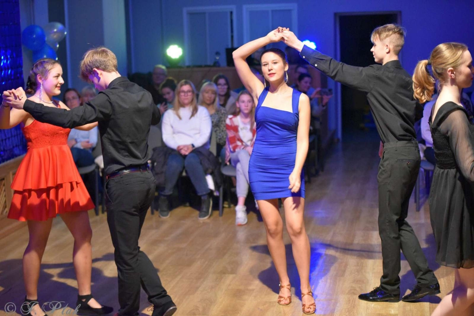 Zdjęcie w galerii na portalu naszraciborz.pl: Andrzejkowy zawrót głowy w MDK-u [FOTO i WIDEO] wiadomości z regionu