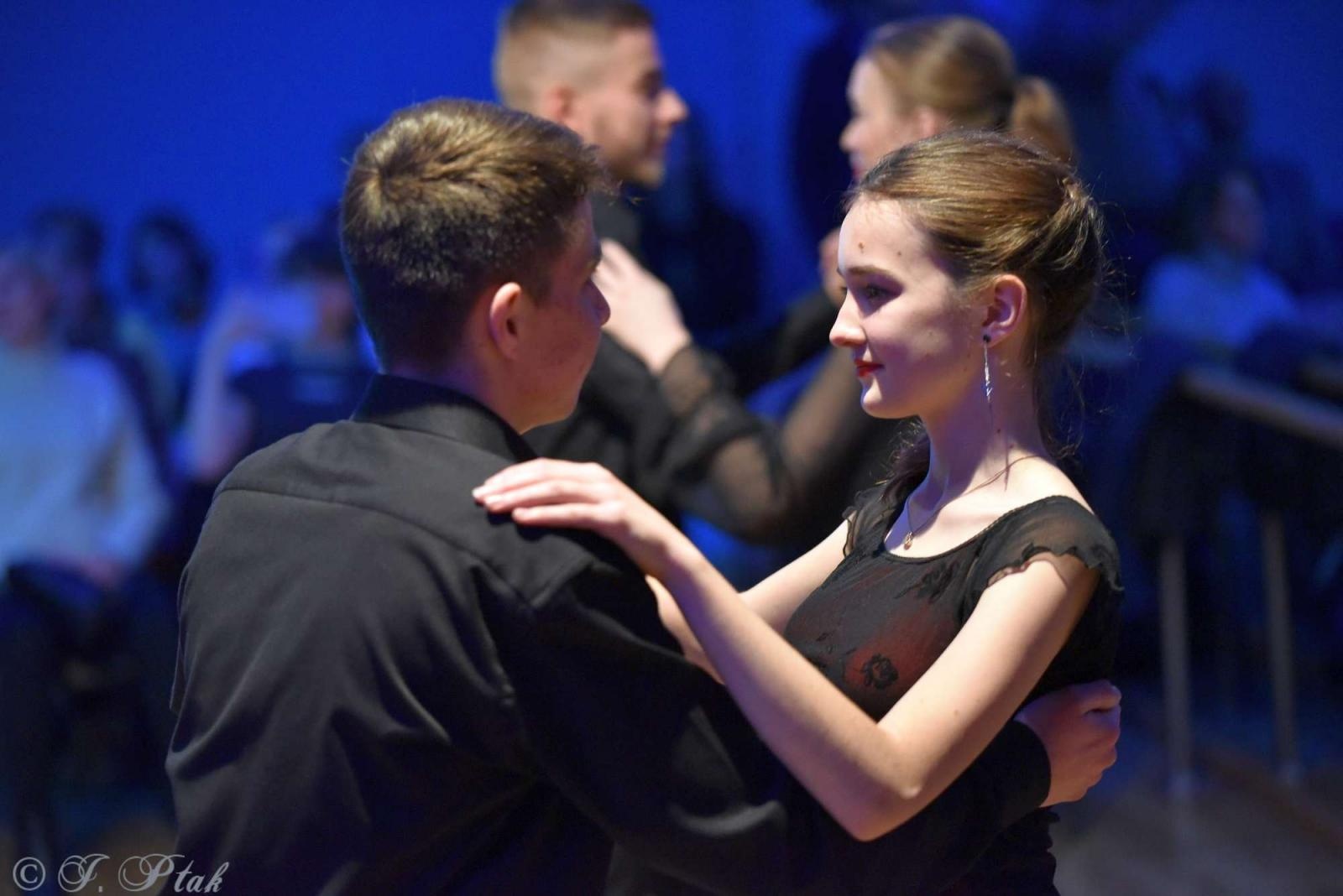 Zdjęcie w galerii na portalu naszraciborz.pl: Andrzejkowy zawrót głowy w MDK-u [FOTO i WIDEO] wiadomości z regionu