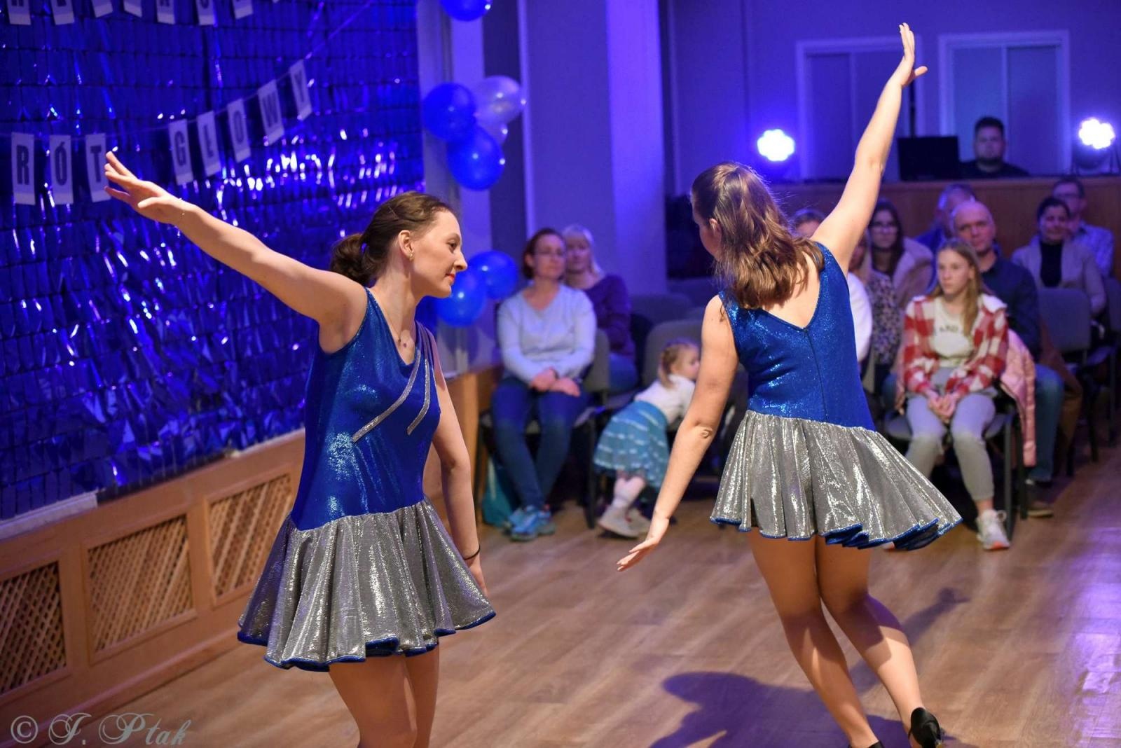 Zdjęcie w galerii na portalu naszraciborz.pl: Andrzejkowy zawrót głowy w MDK-u [FOTO i WIDEO] wiadomości z regionu