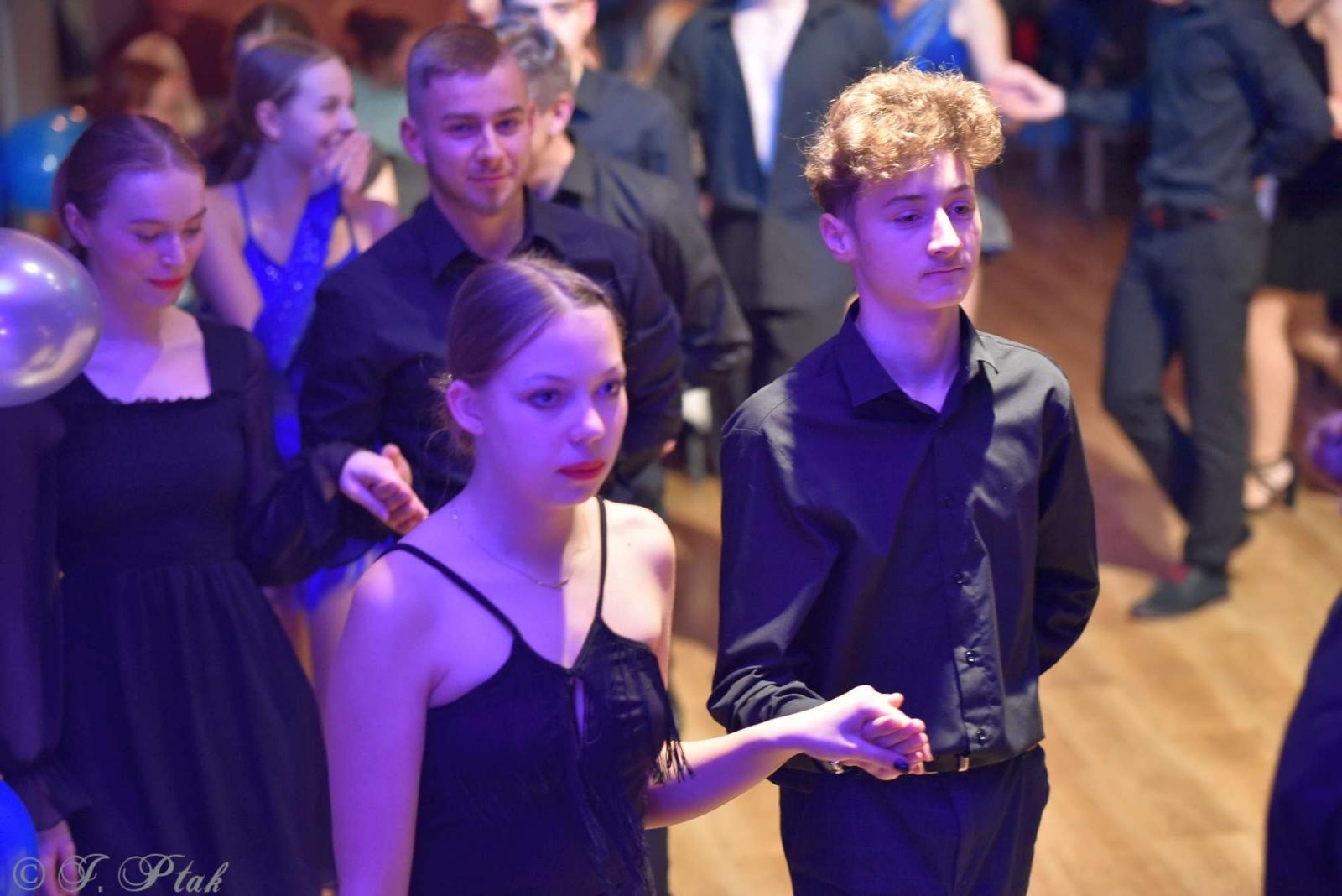 Zdjęcie w galerii na portalu naszraciborz.pl: Andrzejkowy zawrót głowy w MDK-u [FOTO i WIDEO] wiadomości z regionu