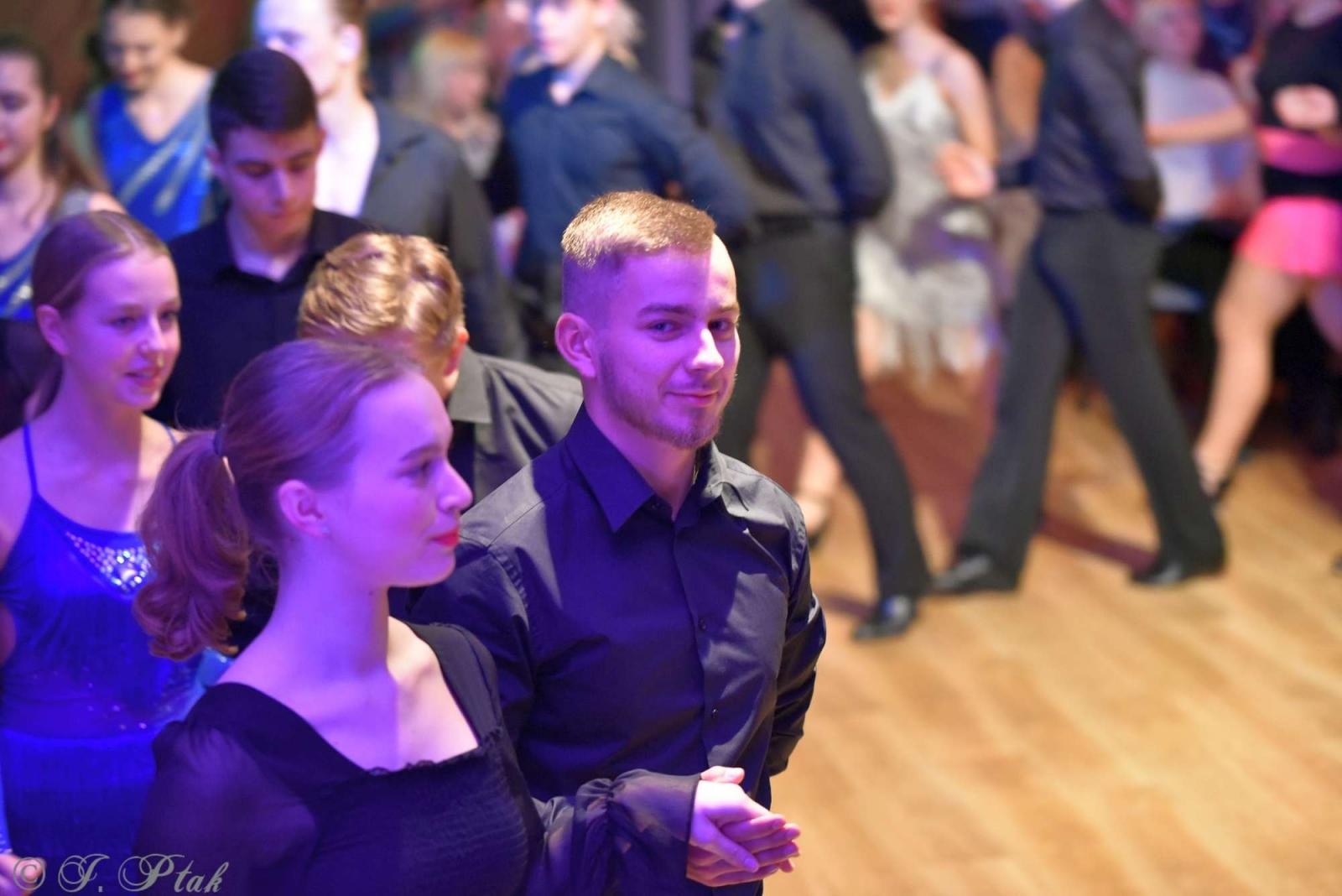 Zdjęcie w galerii na portalu naszraciborz.pl: Andrzejkowy zawrót głowy w MDK-u [FOTO i WIDEO] wiadomości z regionu