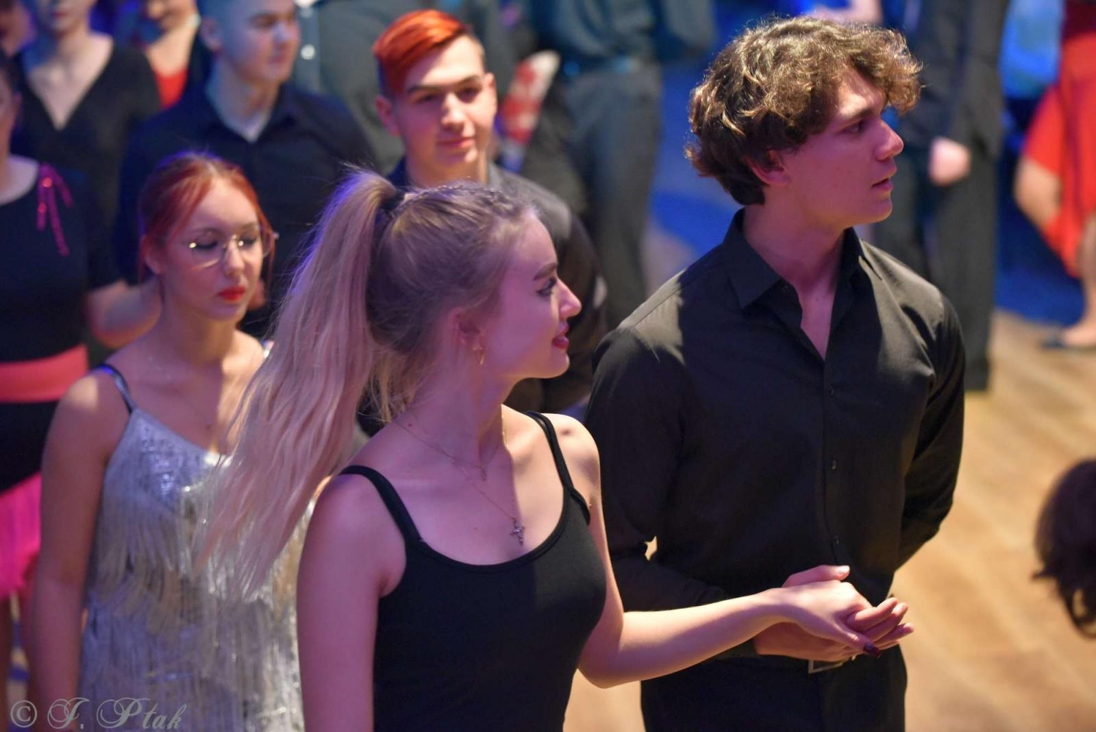 Zdjęcie w galerii na portalu naszraciborz.pl: Andrzejkowy zawrót głowy w MDK-u [FOTO i WIDEO] wiadomości z regionu