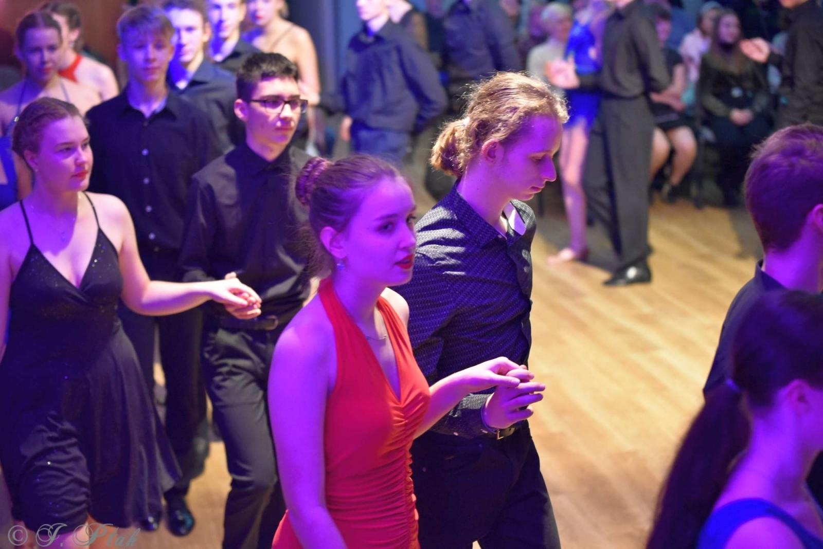 Zdjęcie w galerii na portalu naszraciborz.pl: Andrzejkowy zawrót głowy w MDK-u [FOTO i WIDEO] wiadomości z regionu