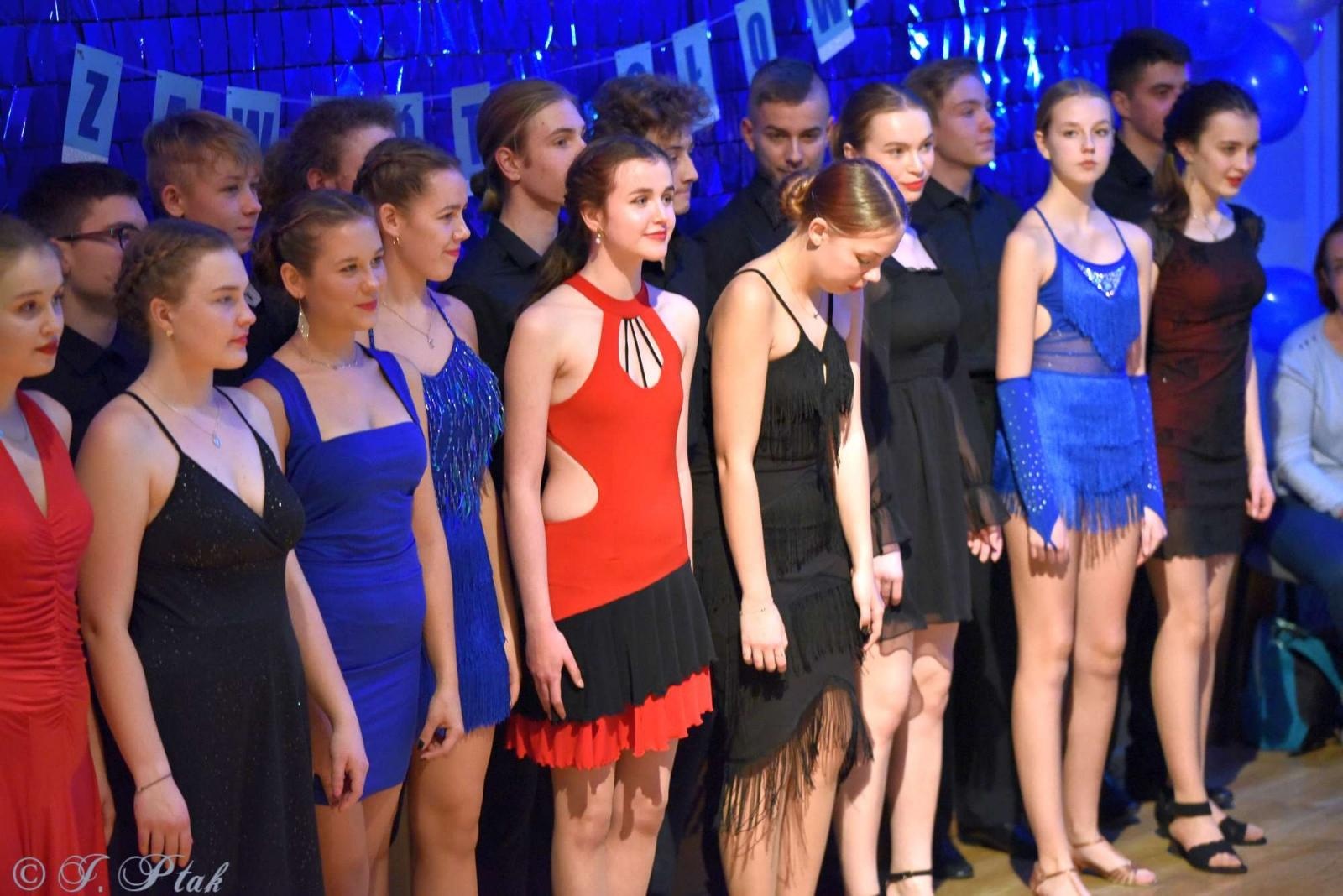 Zdjęcie w galerii na portalu naszraciborz.pl: Andrzejkowy zawrót głowy w MDK-u [FOTO i WIDEO] wiadomości z regionu