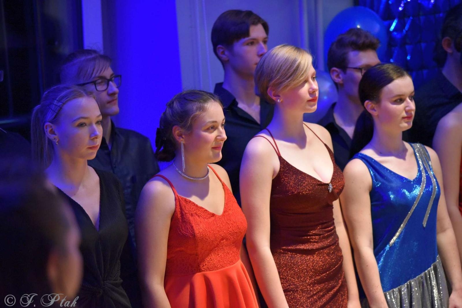 Zdjęcie w galerii na portalu naszraciborz.pl: Andrzejkowy zawrót głowy w MDK-u [FOTO i WIDEO] wiadomości z regionu