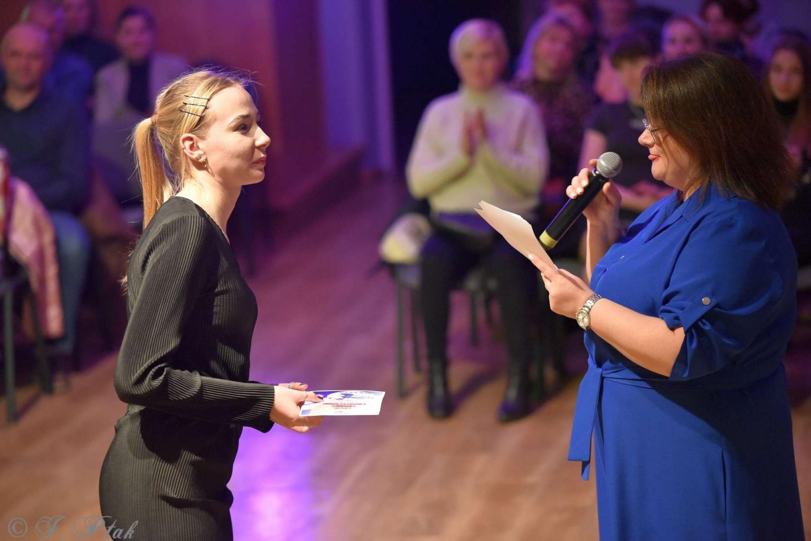 Zdjęcie w galerii na portalu naszraciborz.pl: Andrzejkowy zawrót głowy w MDK-u [FOTO i WIDEO] wiadomości z regionu