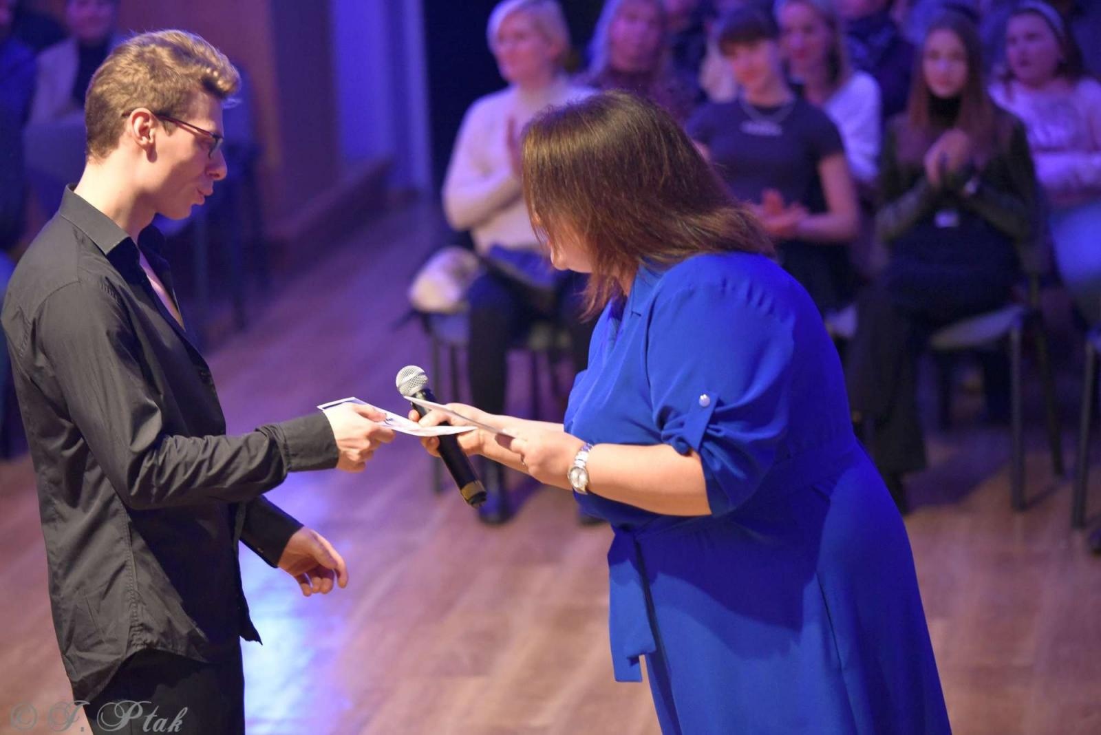 Zdjęcie w galerii na portalu naszraciborz.pl: Andrzejkowy zawrót głowy w MDK-u [FOTO i WIDEO] wiadomości z regionu