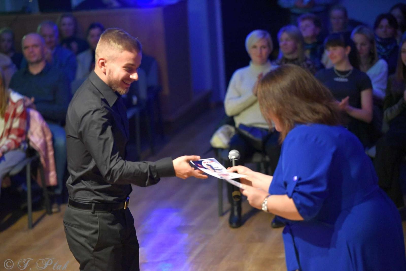 Zdjęcie w galerii na portalu naszraciborz.pl: Andrzejkowy zawrót głowy w MDK-u [FOTO i WIDEO] wiadomości z regionu