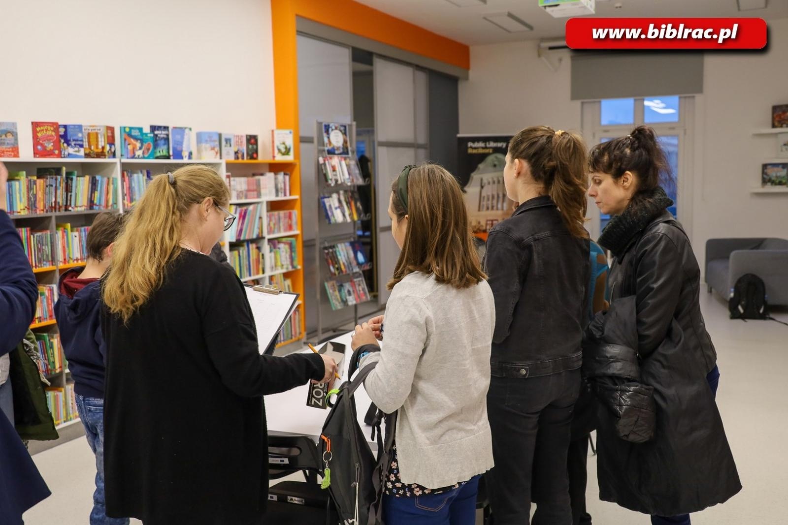 Zdjęcie w galerii na portalu naszraciborz.pl: Rozstrzygnięto konkurs wiedzy dla fanów serii Percy Jackson wiadomości z regionu