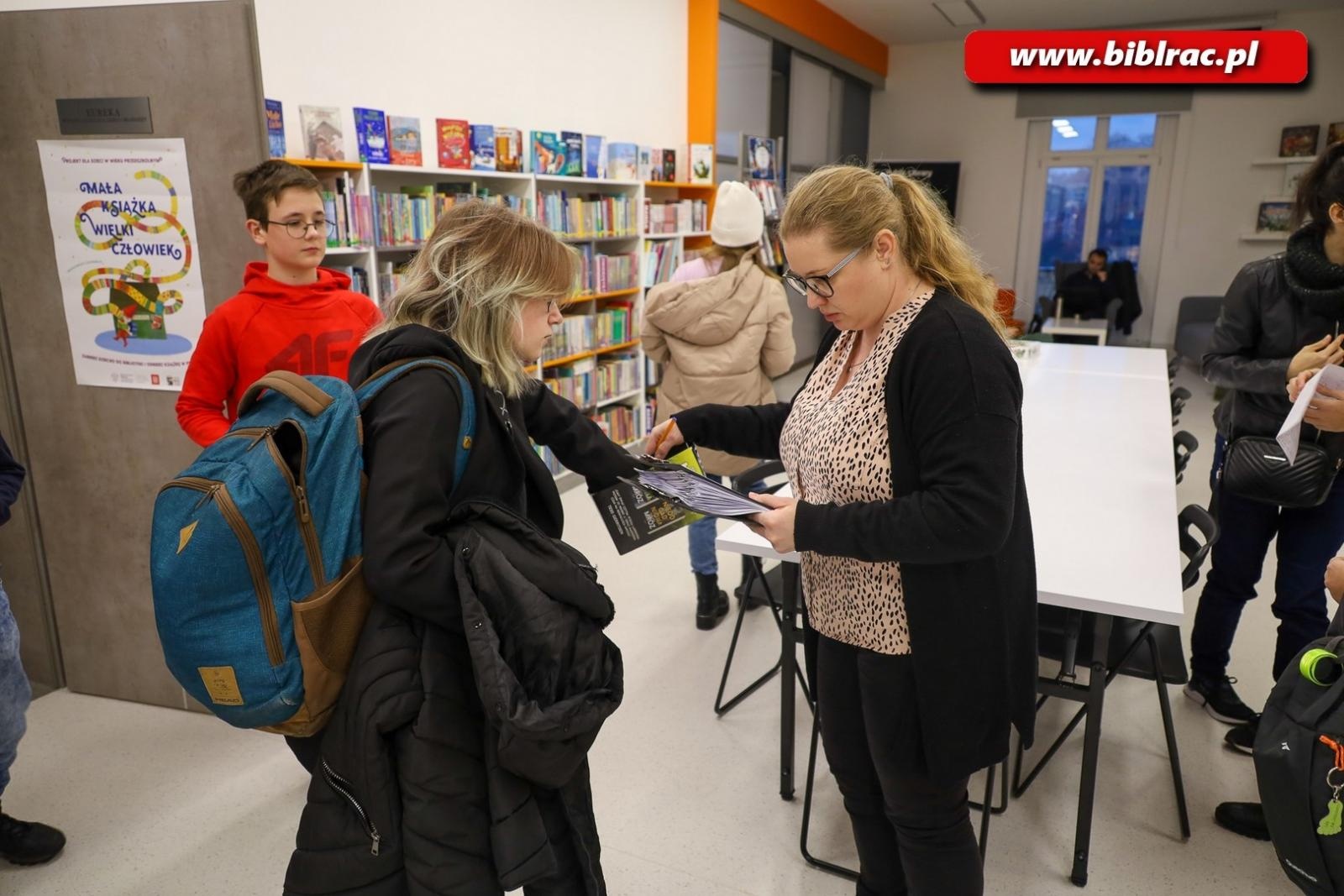 Zdjęcie w galerii na portalu naszraciborz.pl: Rozstrzygnięto konkurs wiedzy dla fanów serii Percy Jackson wiadomości z regionu