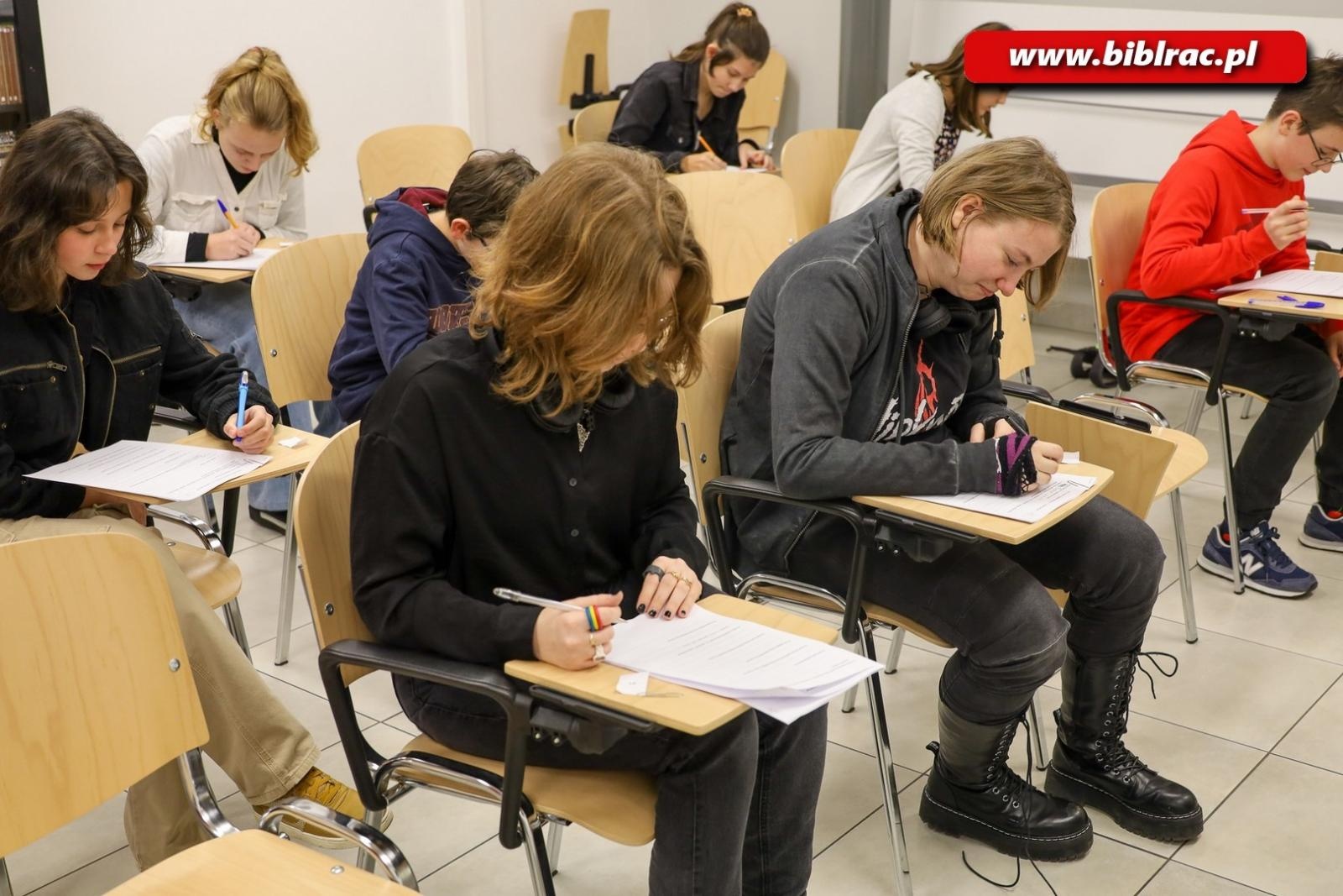 Zdjęcie w galerii na portalu naszraciborz.pl: Rozstrzygnięto konkurs wiedzy dla fanów serii Percy Jackson wiadomości z regionu