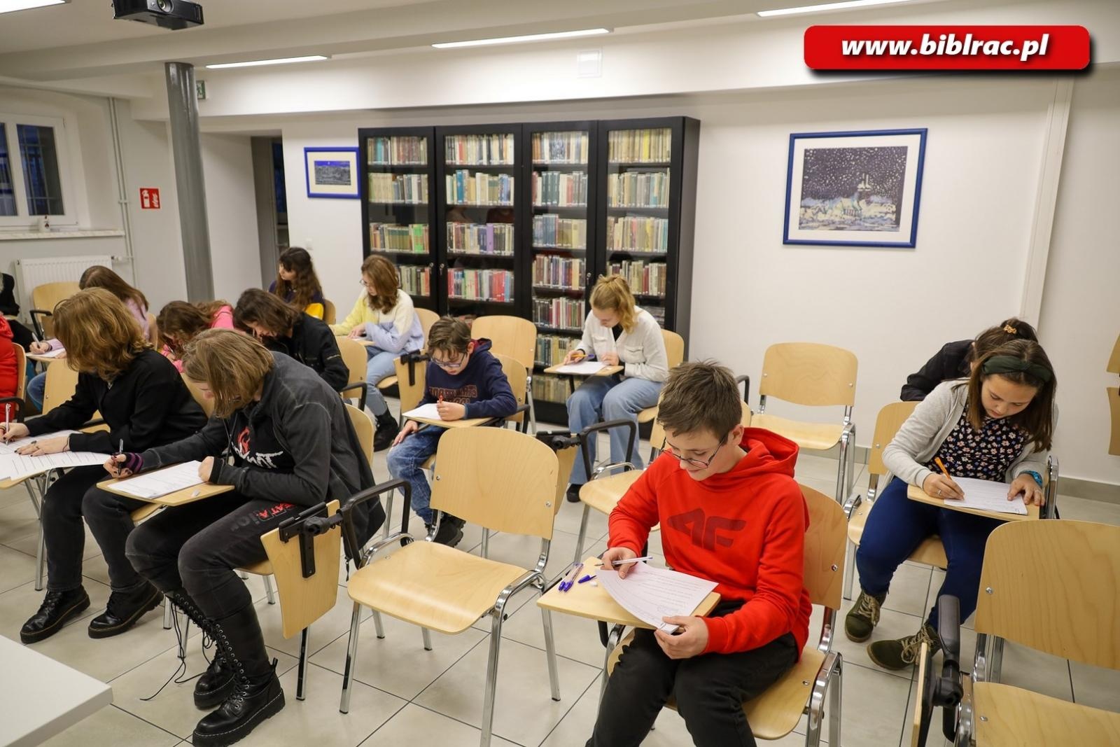 Zdjęcie w galerii na portalu naszraciborz.pl: Rozstrzygnięto konkurs wiedzy dla fanów serii Percy Jackson wiadomości z regionu