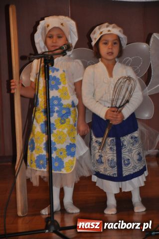 Zdjęcie w galerii na portalu naszraciborz.pl: W Tworkowie wyśpiewują kolędy wiadomości z regionu