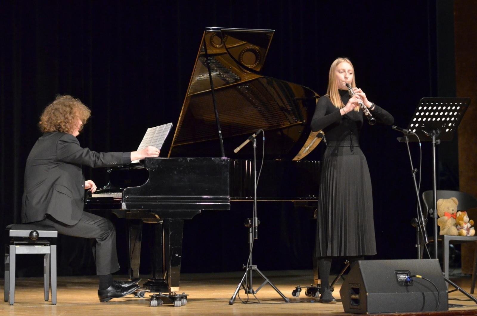 Zdjęcie w galerii na portalu naszraciborz.pl: Obój muzycznym bohaterem listopadowych koncertów umuzykalniających wiadomości z regionu
