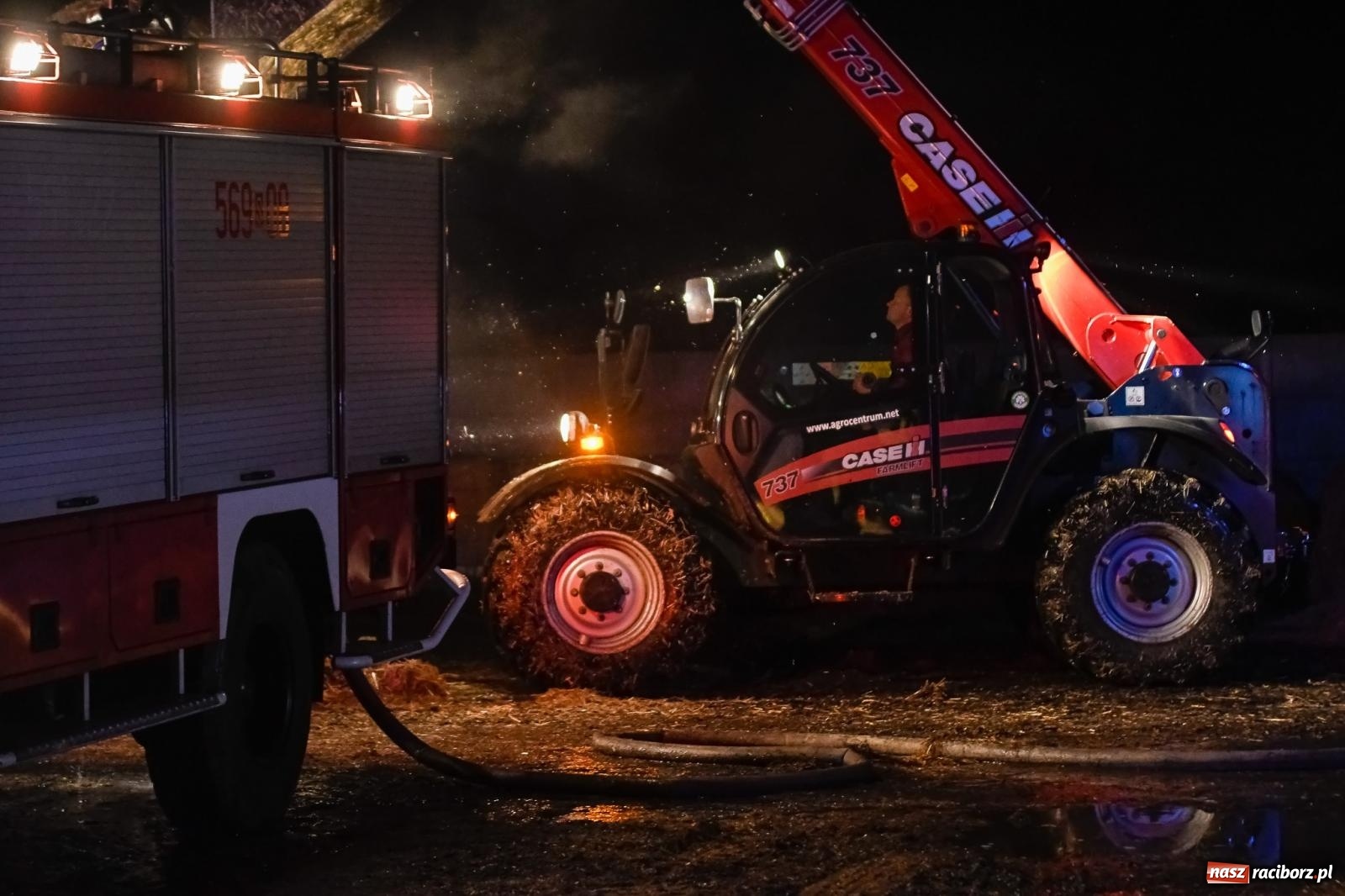 Zdjęcie w galerii na portalu naszraciborz.pl: Ogromny pożar gospodarstwa w Budziskach [FOTO i WIDEO] wiadomości z regionu