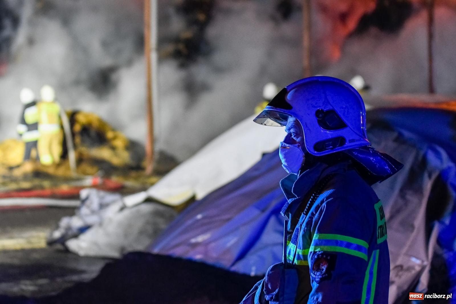 Zdjęcie w galerii na portalu naszraciborz.pl: Ogromny pożar gospodarstwa w Budziskach [FOTO i WIDEO] wiadomości z regionu