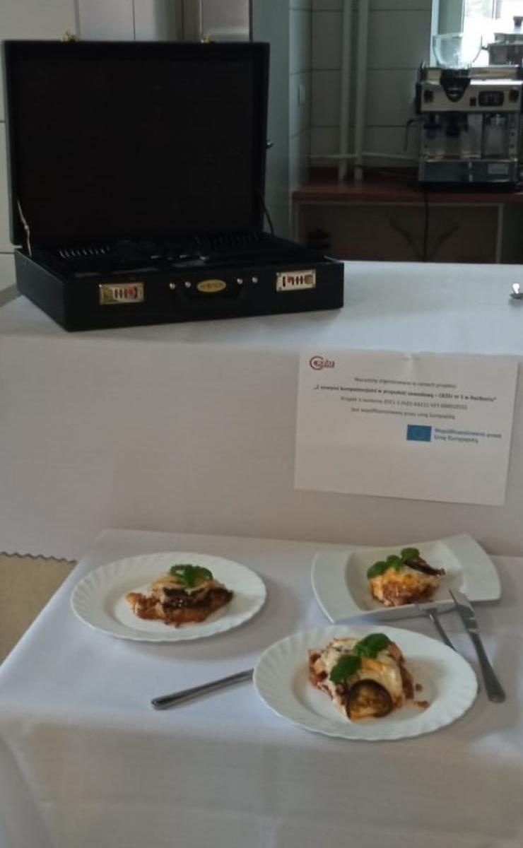 Zdjęcie w galerii na portalu naszraciborz.pl: Kulinarna podróż na Cypr - tylko w CKZiU nr 1 w Raciborzu wiadomości z regionu