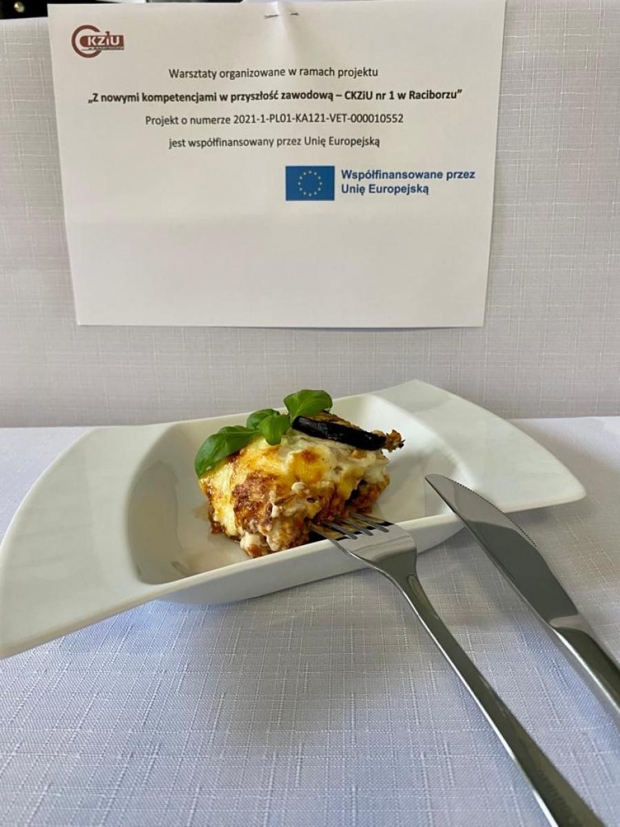 Zdjęcie w galerii na portalu naszraciborz.pl: Kulinarna podróż na Cypr - tylko w CKZiU nr 1 w Raciborzu wiadomości z regionu