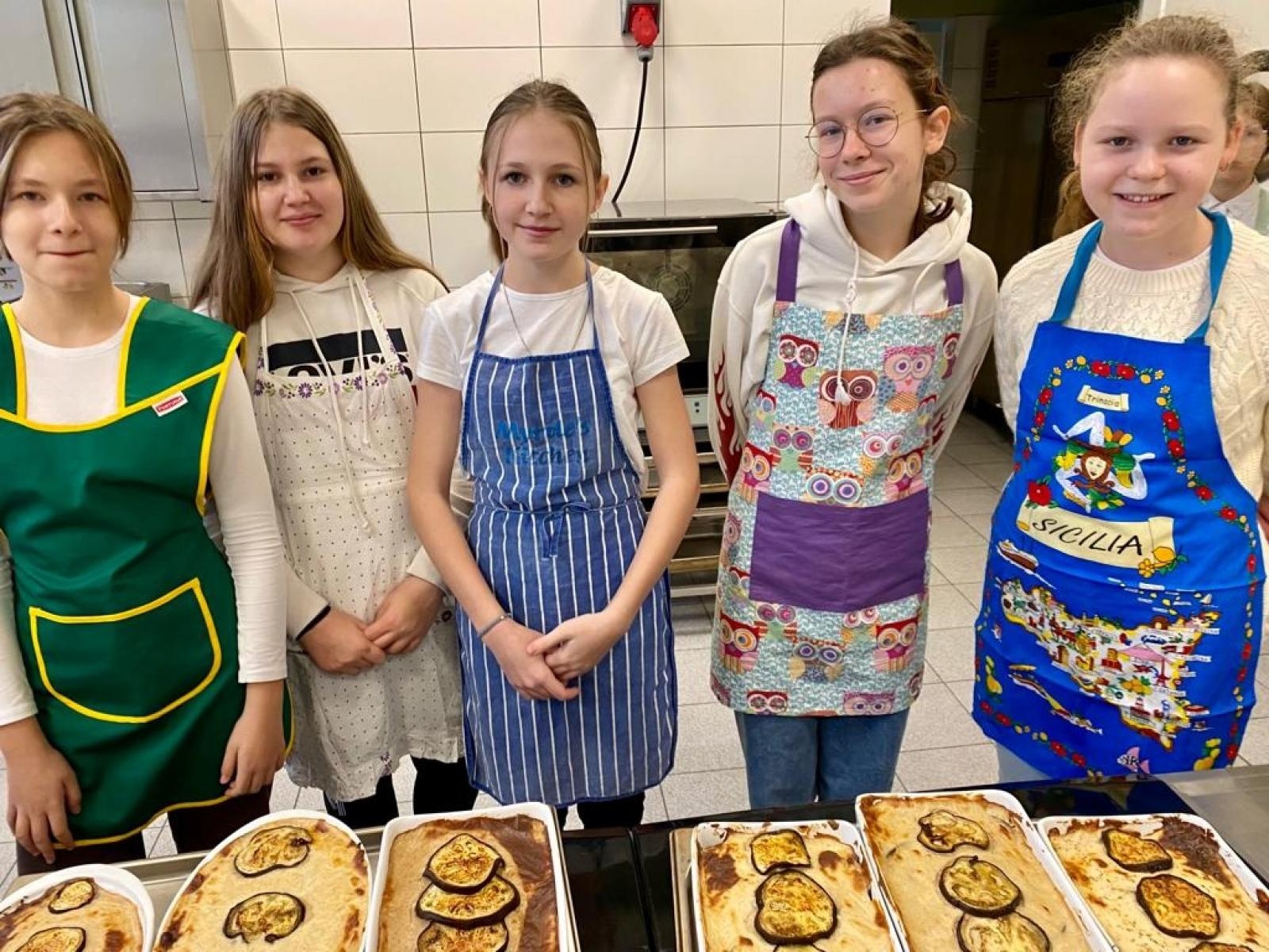 Zdjęcie w galerii na portalu naszraciborz.pl: Kulinarna podróż na Cypr - tylko w CKZiU nr 1 w Raciborzu wiadomości z regionu