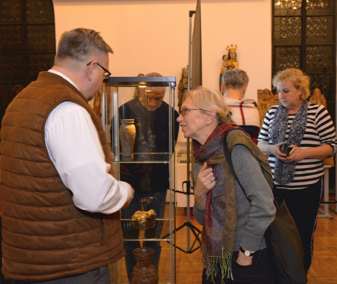 Zdjęcie w galerii na portalu naszraciborz.pl: Nie święci garnki lepią. O ceramice w Muzeum wiadomości z regionu