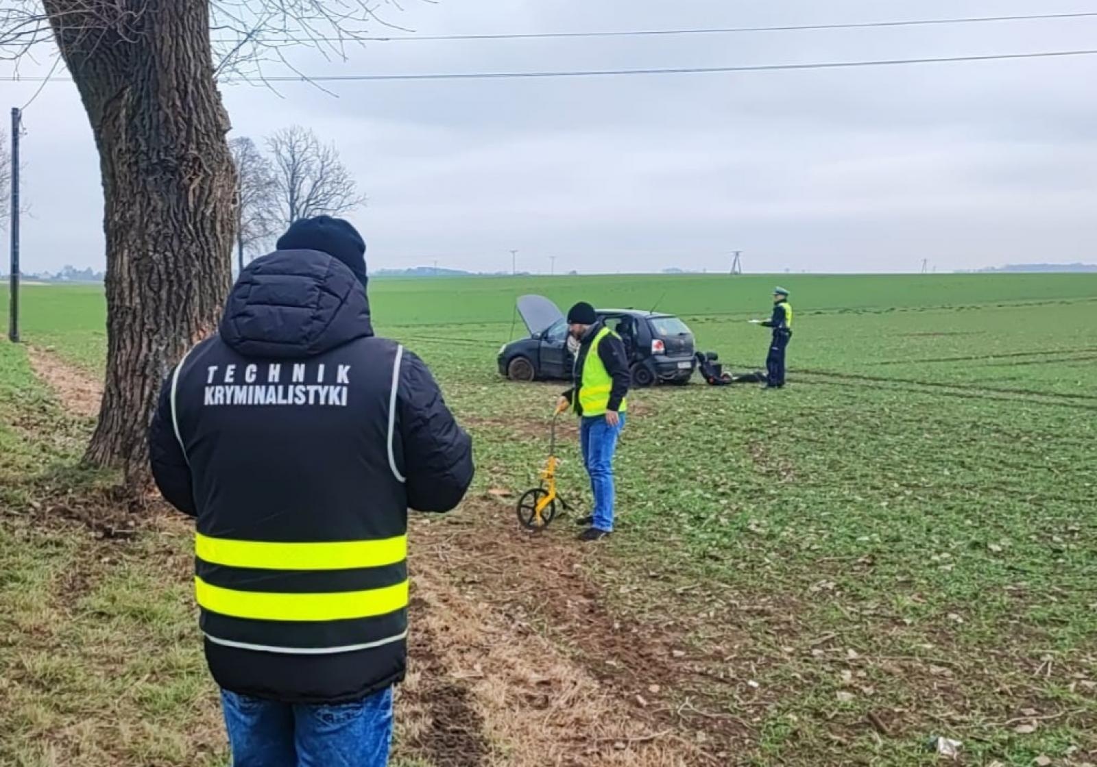 Zdjęcie w galerii na portalu naszraciborz.pl: Tragiczny wypadek na DK 45. Nie żyje sześcioletnia raciborzanka wiadomości z regionu