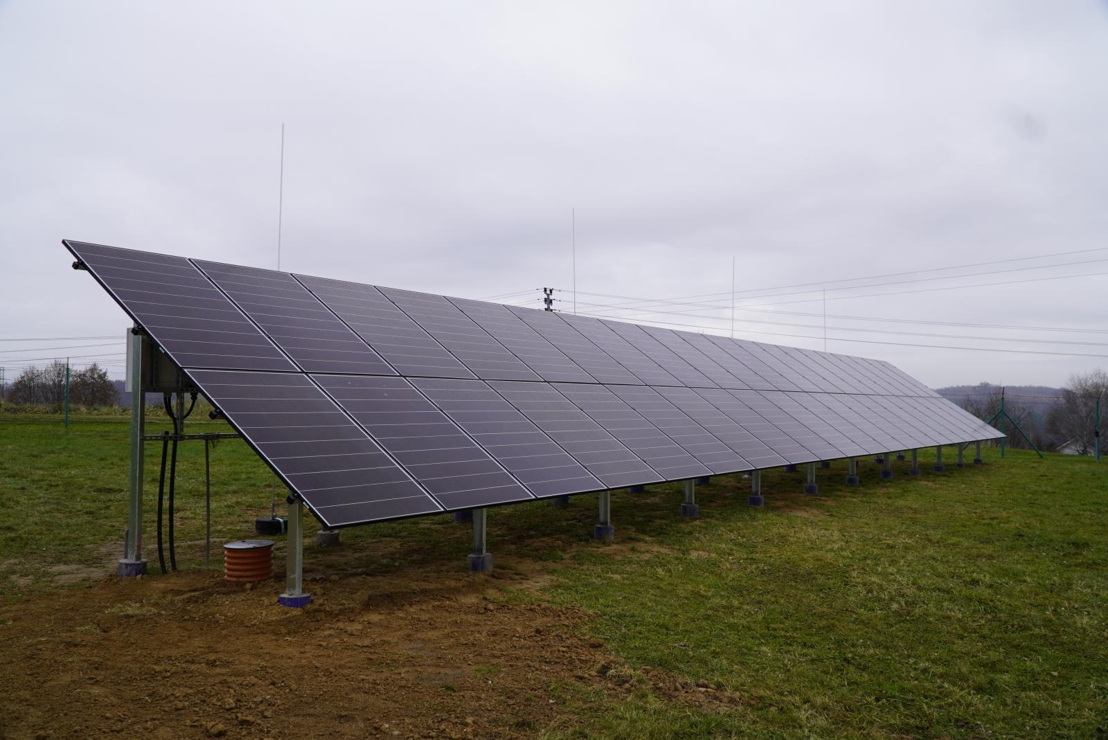 Zdjęcie w galerii na portalu naszraciborz.pl: Druga farma fotowoltaiczna Wodociągów Raciborskich wiadomości z regionu
