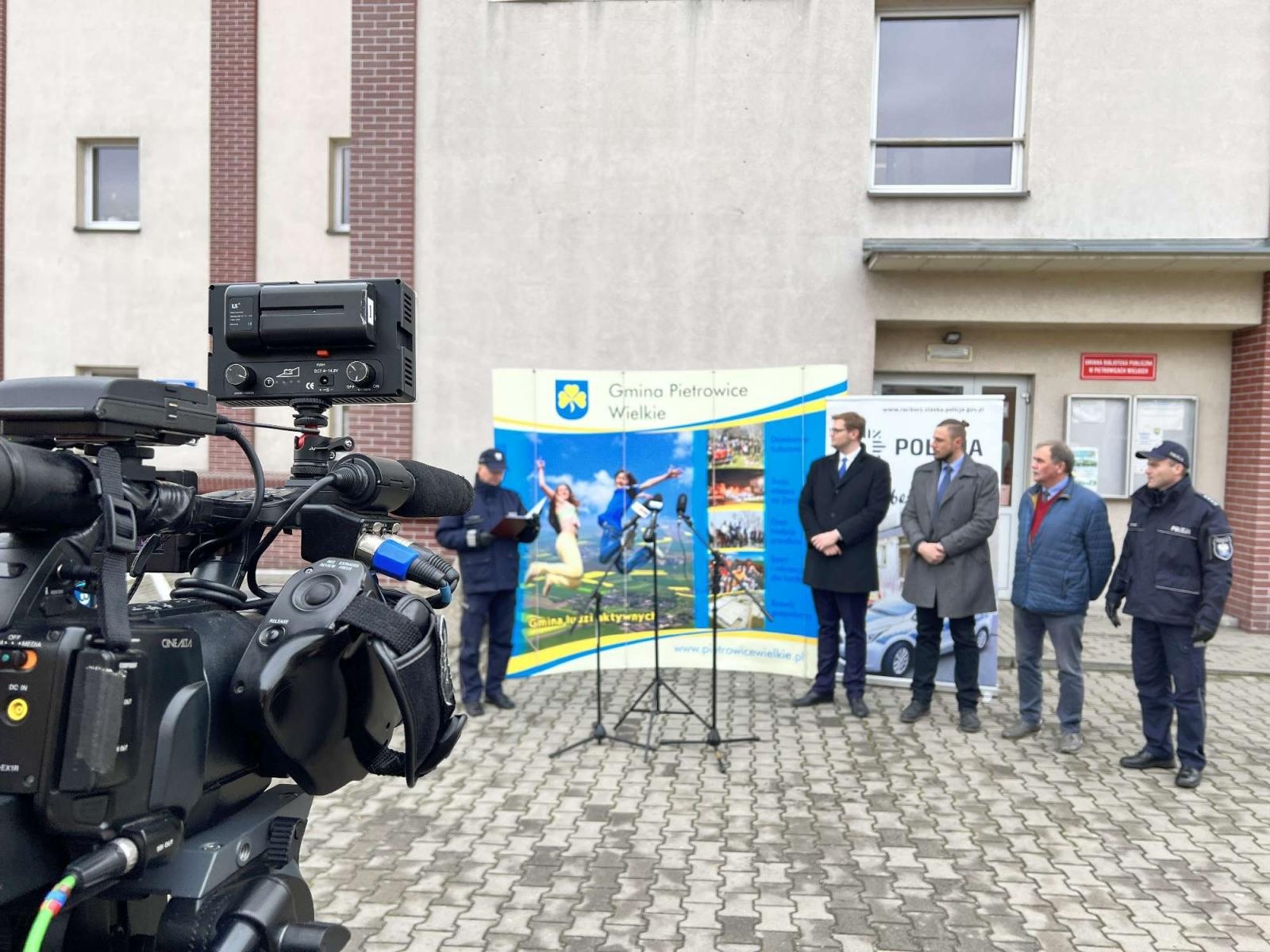 Zdjęcie w galerii na portalu naszraciborz.pl: To pewne na 100 proc. Do Pietrowic Wielkich wraca posterunek policji wiadomości z regionu