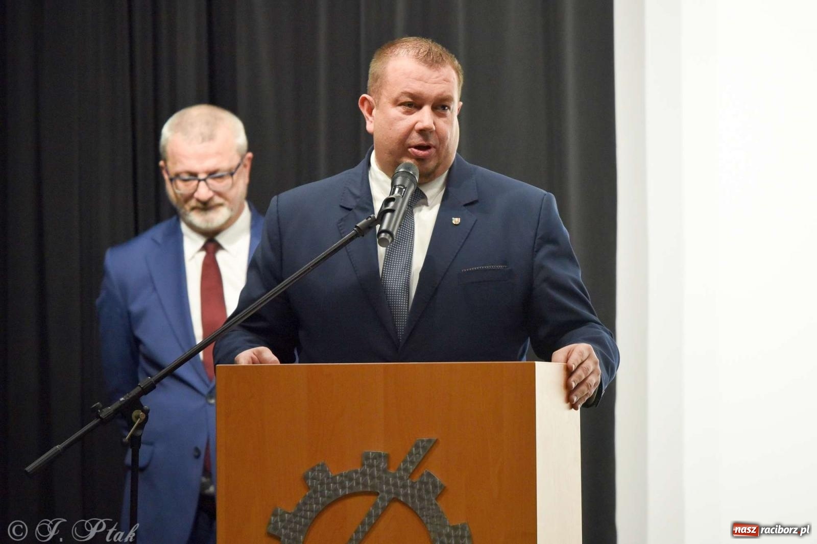 Zdjęcie w galerii na portalu naszraciborz.pl: Mechanik świętował swoje 75-lecie wiadomości z regionu