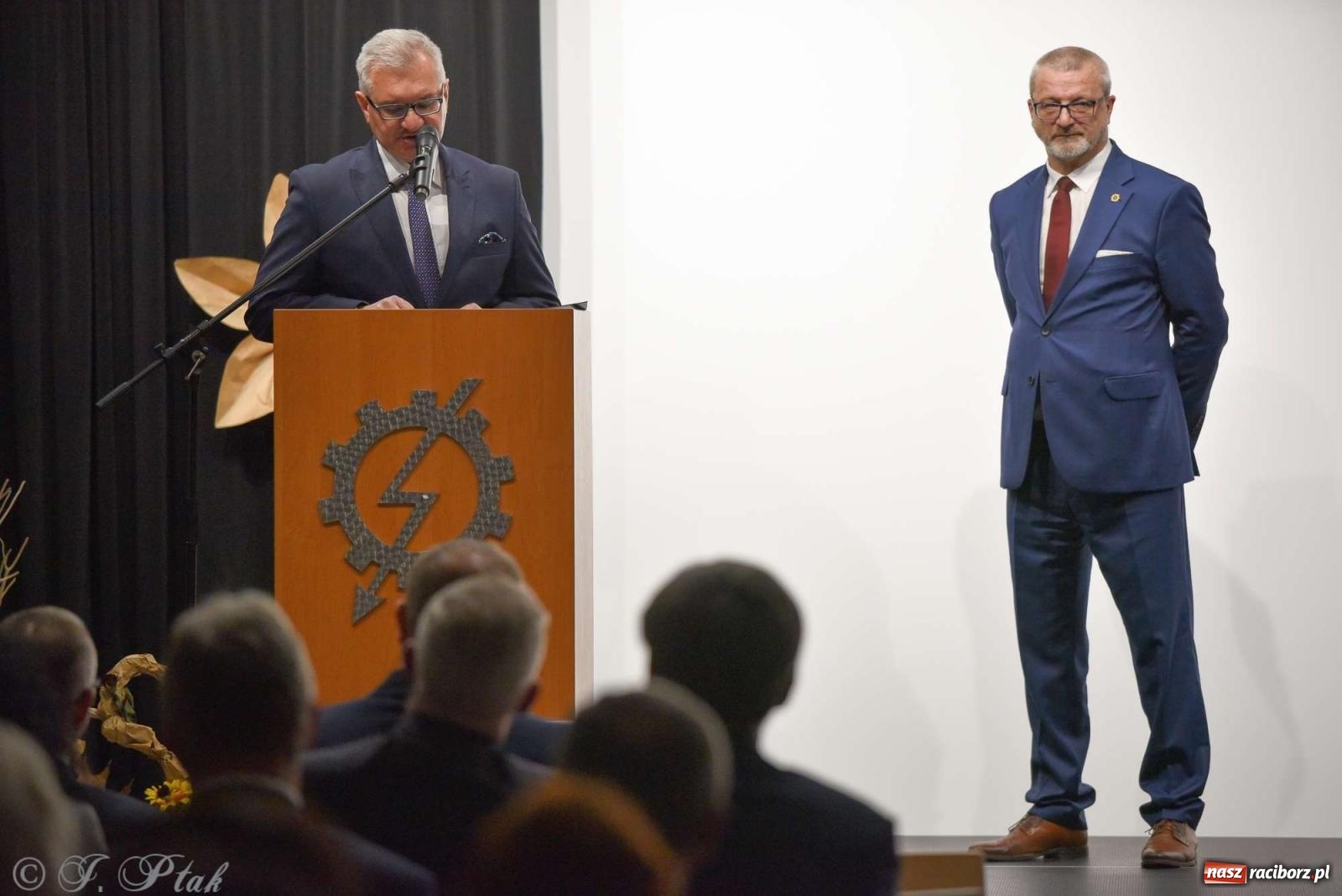 Zdjęcie w galerii na portalu naszraciborz.pl: Mechanik świętował swoje 75-lecie wiadomości z regionu