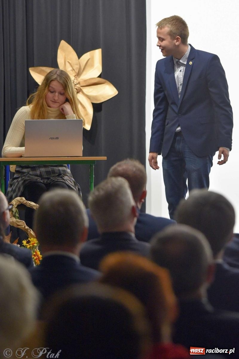 Zdjęcie w galerii na portalu naszraciborz.pl: Mechanik świętował swoje 75-lecie wiadomości z regionu