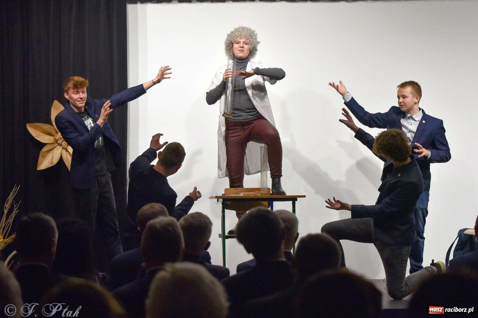 Zdjęcie w galerii na portalu naszraciborz.pl: Mechanik świętował swoje 75-lecie wiadomości z regionu